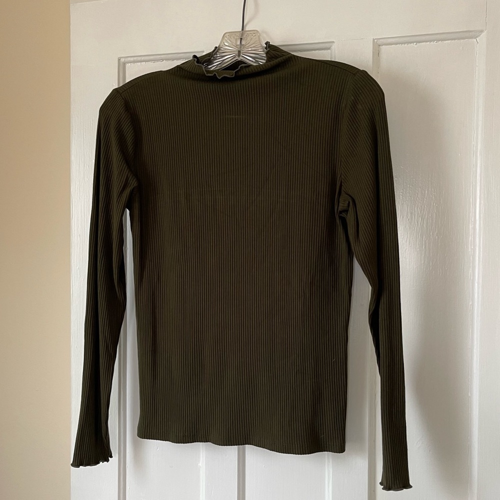 LOFT Scalloped Seamless Ribbed Long Sleeve